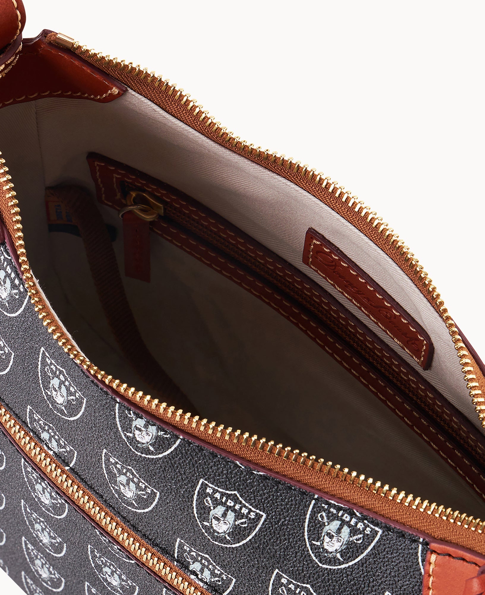 NFL Raiders Hobo 28